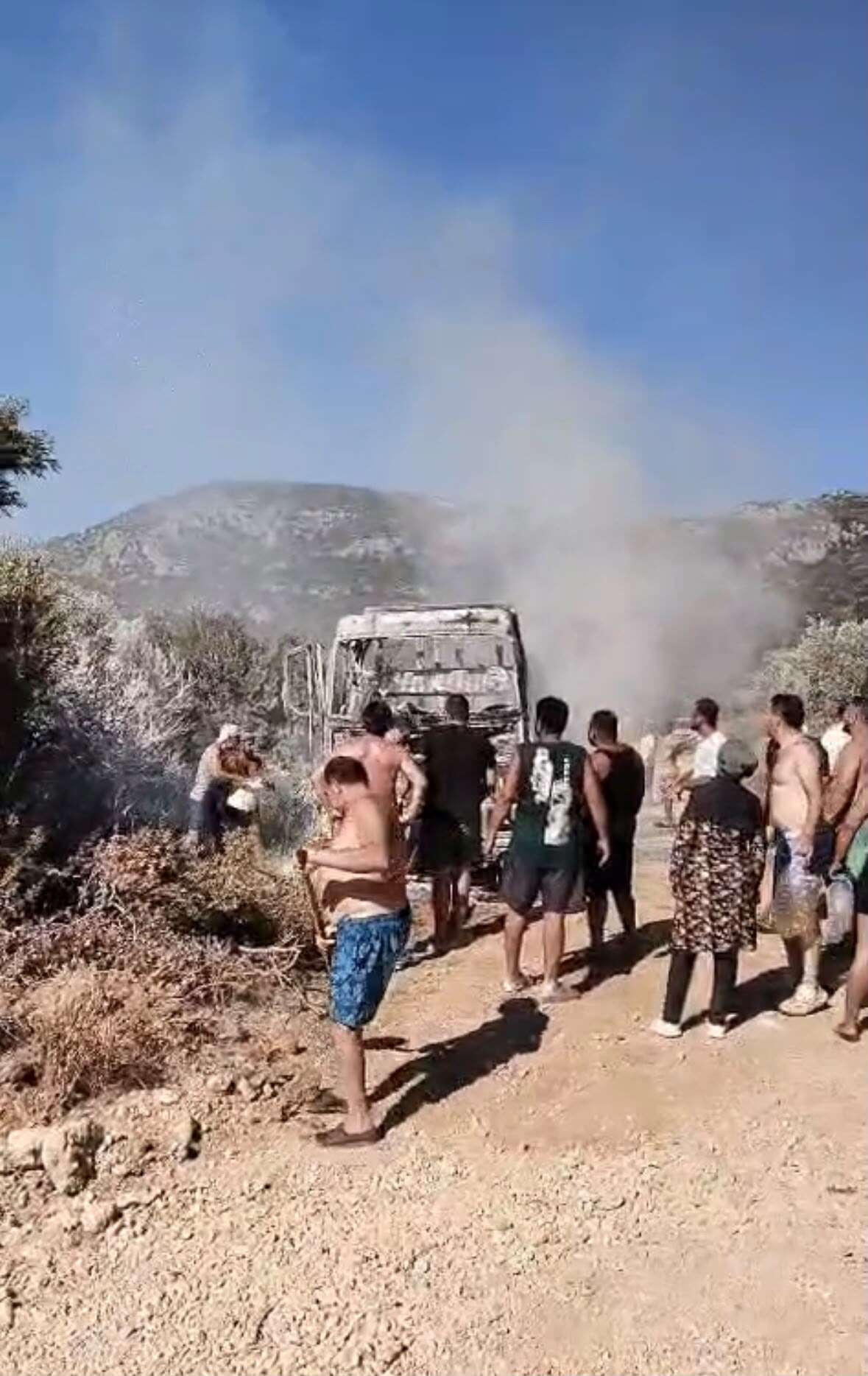 Datça’da Alevlere Teslim Olan Kamyoneti Yaktığı İddia Edilen 2 Kişi Tutuklandı 2